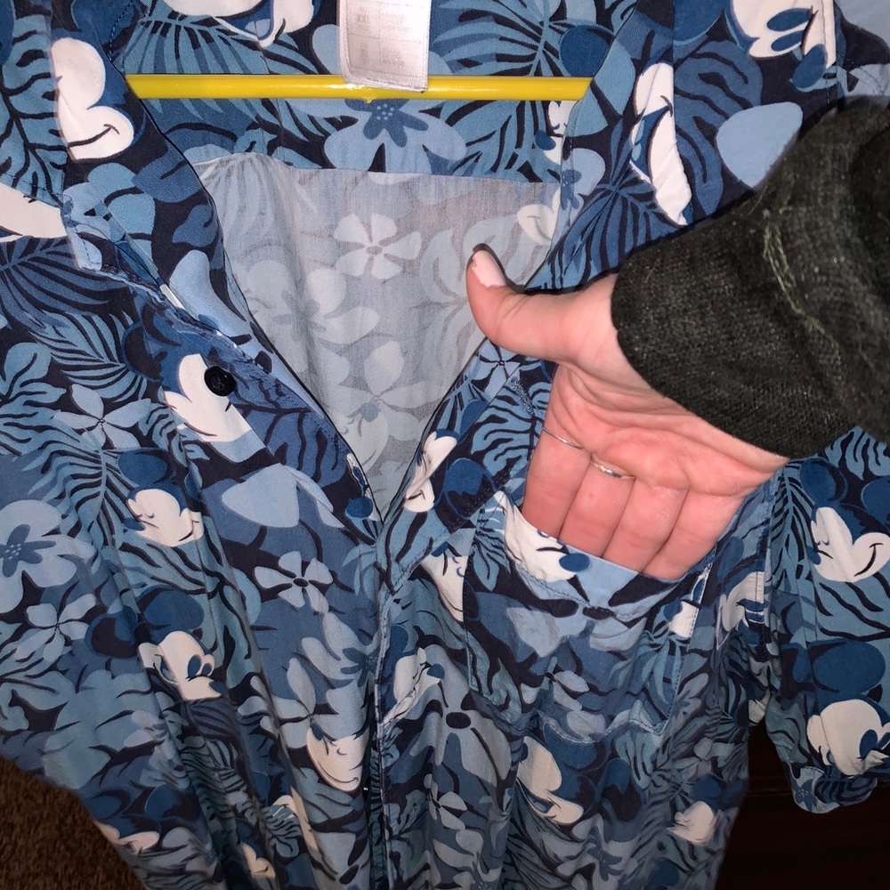 Mickey Mouse button down - Picture 2 of 4